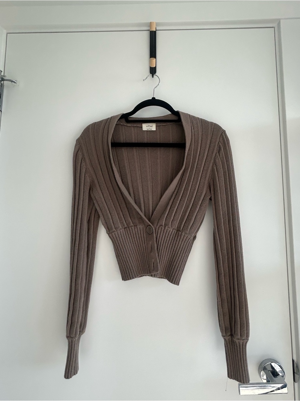 Ribbed V-Neck Button-Front Women’s Top - Taupe